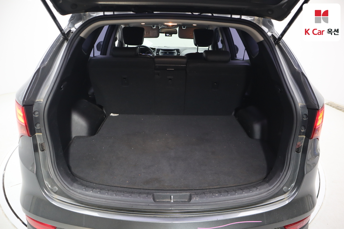 Hyundai SANTAFE - 23