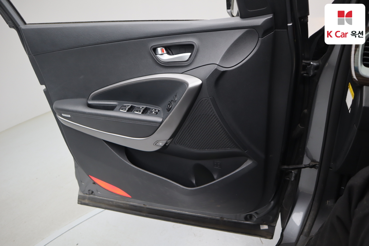 Hyundai SANTAFE - 8