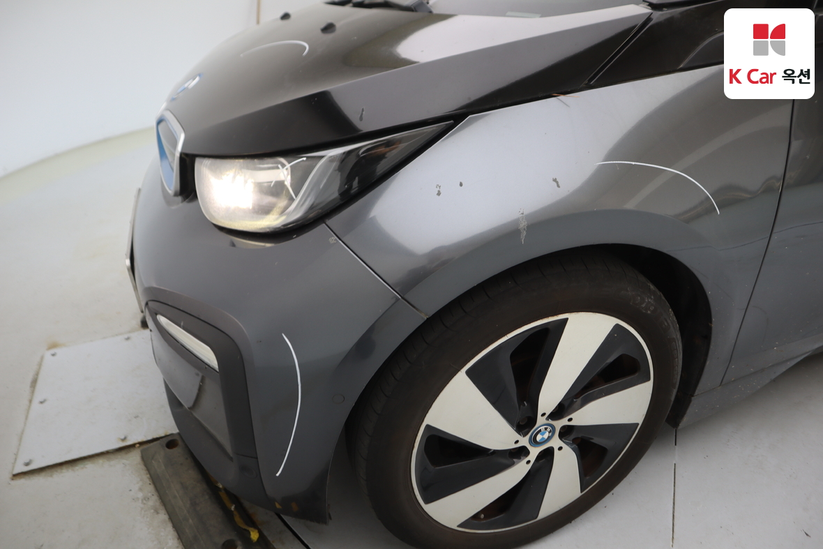 بي إم دبليو i3 - 39