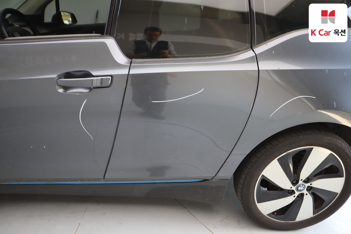 بي إم دبليو i3 - 40