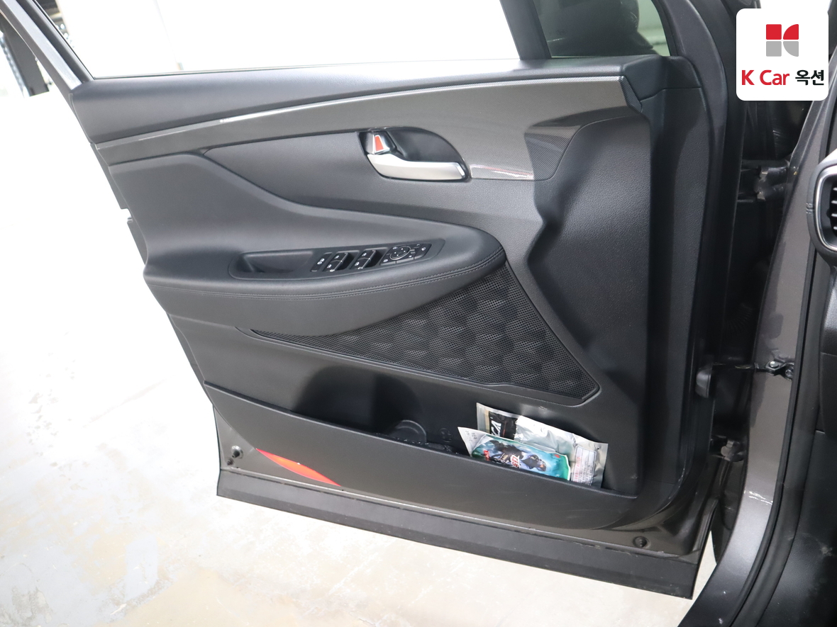 Hyundai SANTAFE - 8