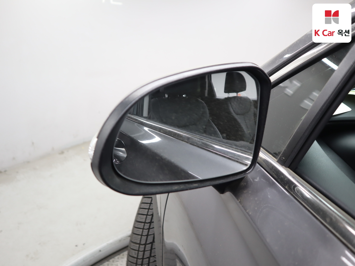 Hyundai SANTAFE - 21