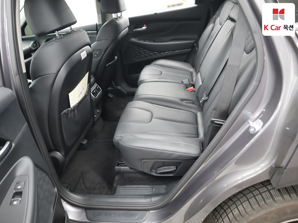 Hyundai SANTAFE - 23