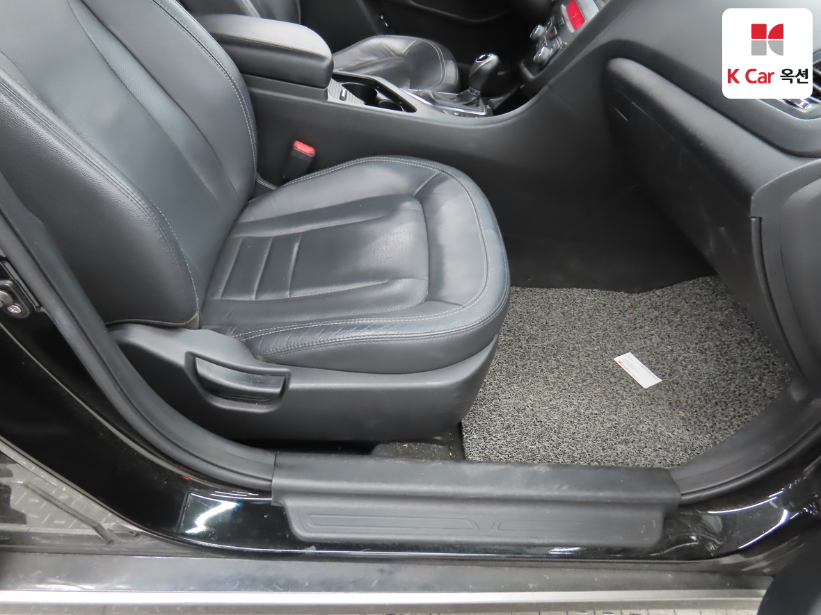 Kia K5 2013 - Image 29