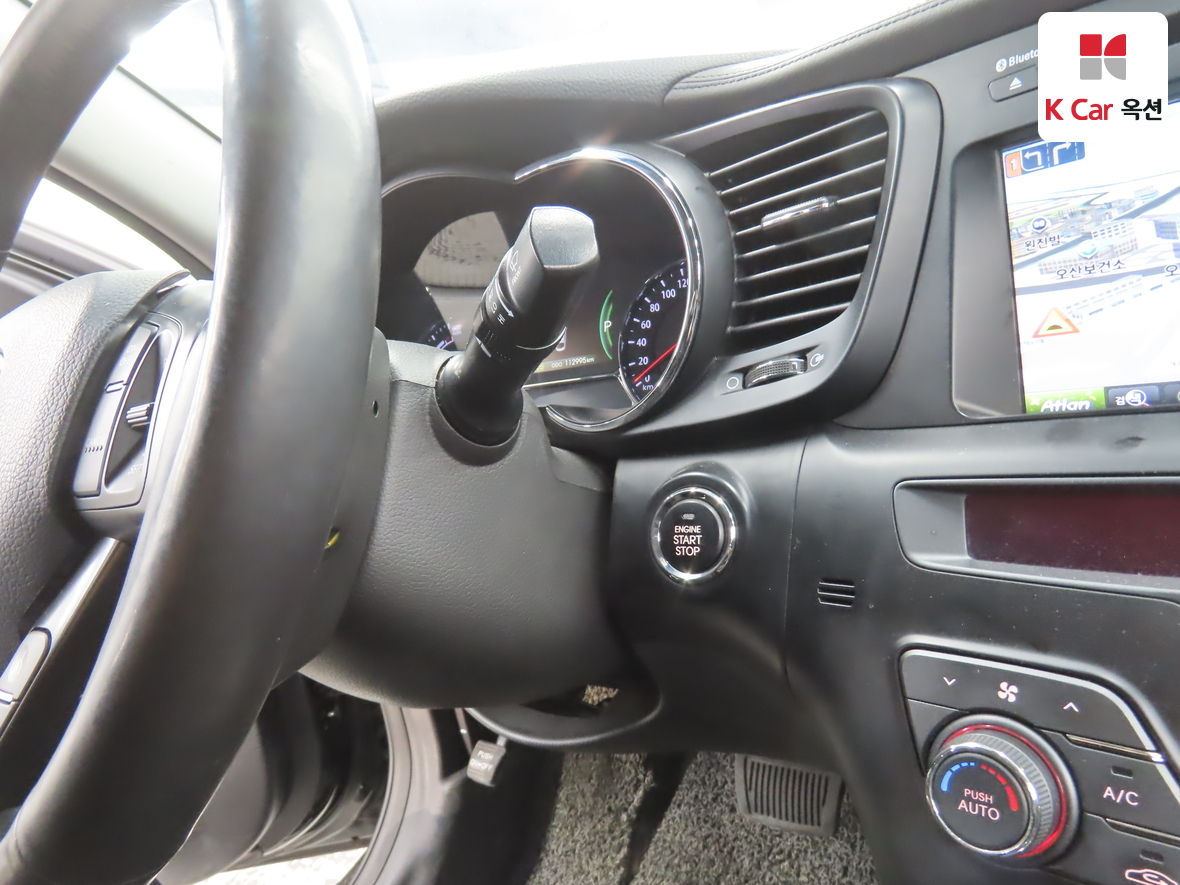 Kia K5 2013 - Image 11