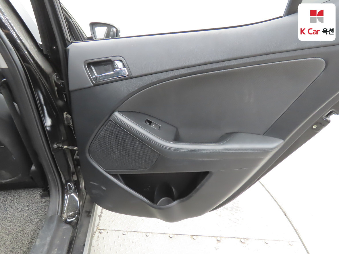 Kia K5 2013 - Image 26