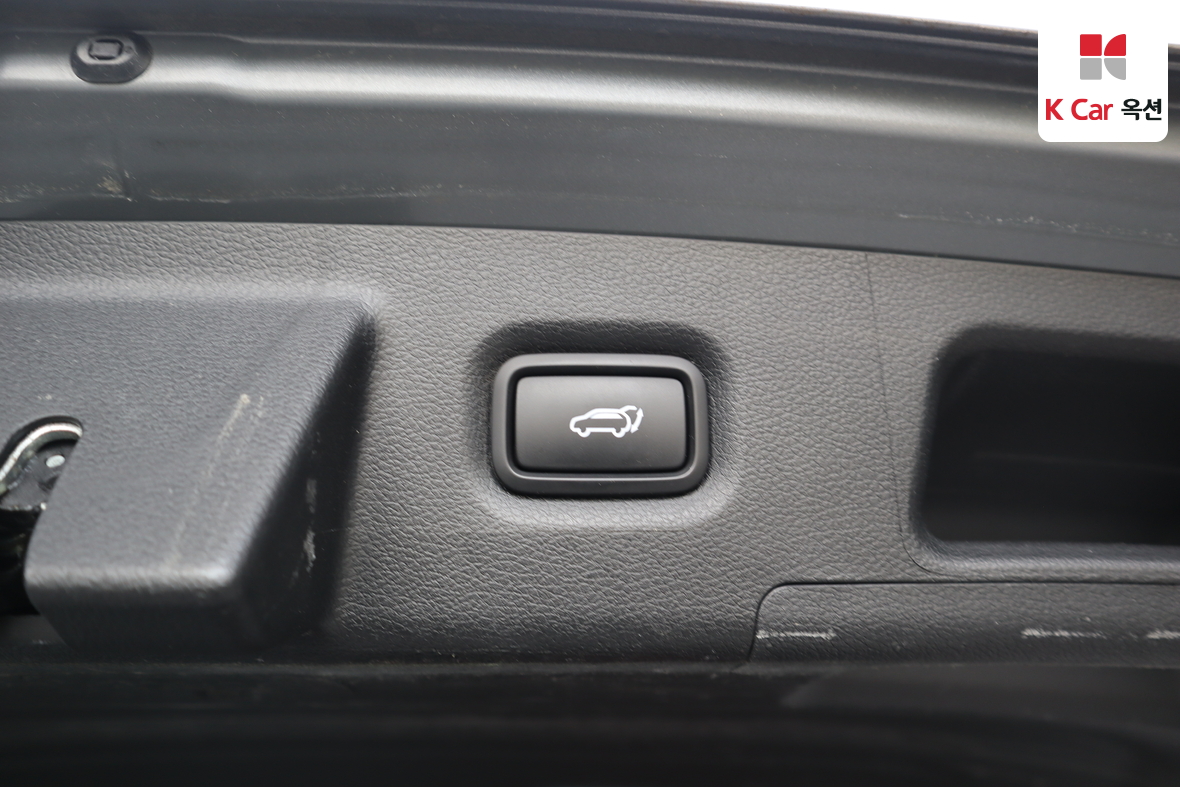 Hyundai SANTAFE - 26