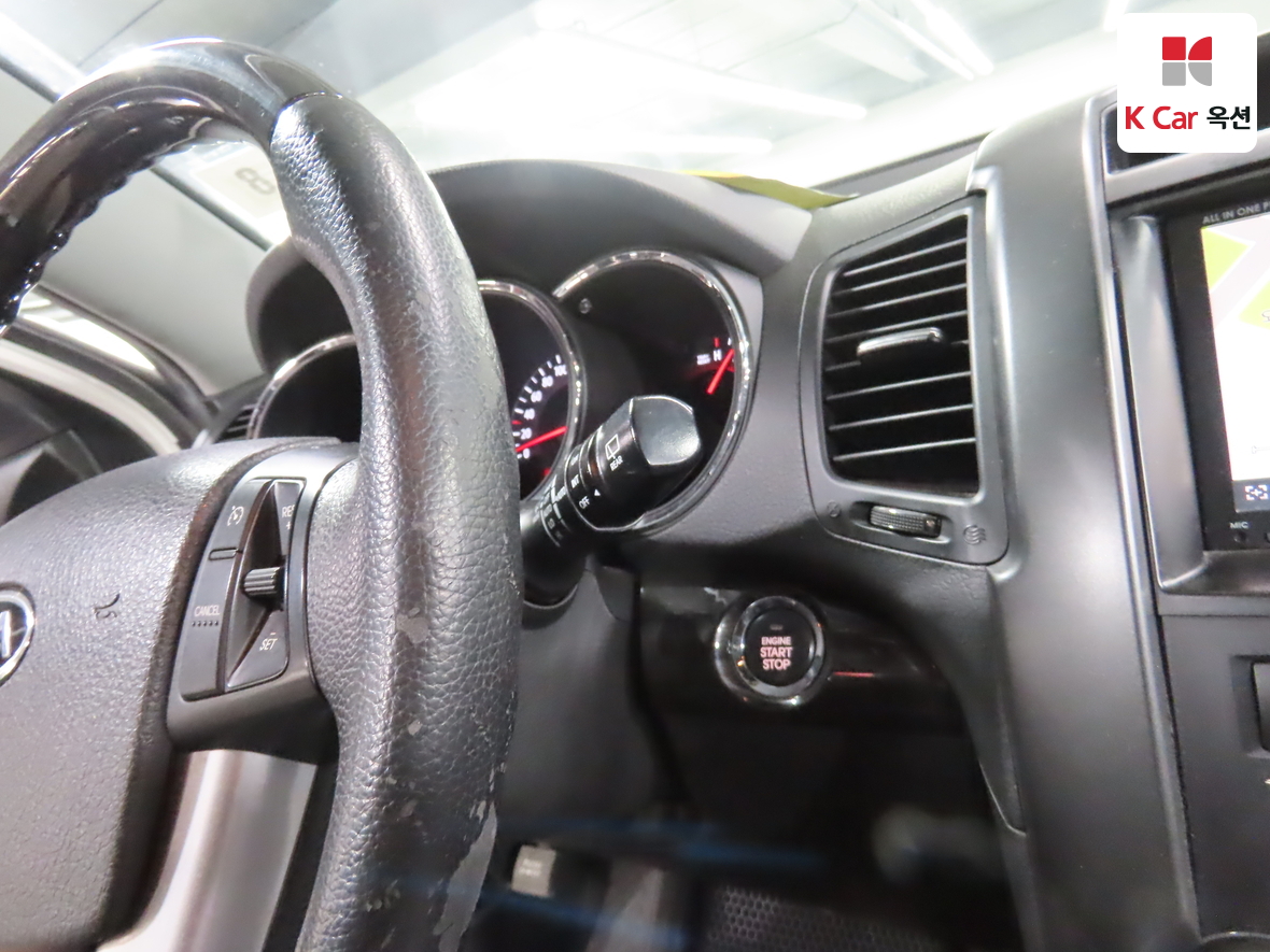 Kia Sorento 2010 - Image 11