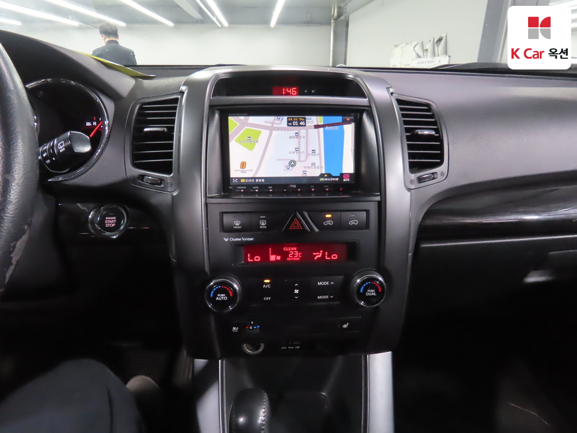 Kia Sorento 2010 - Image 6