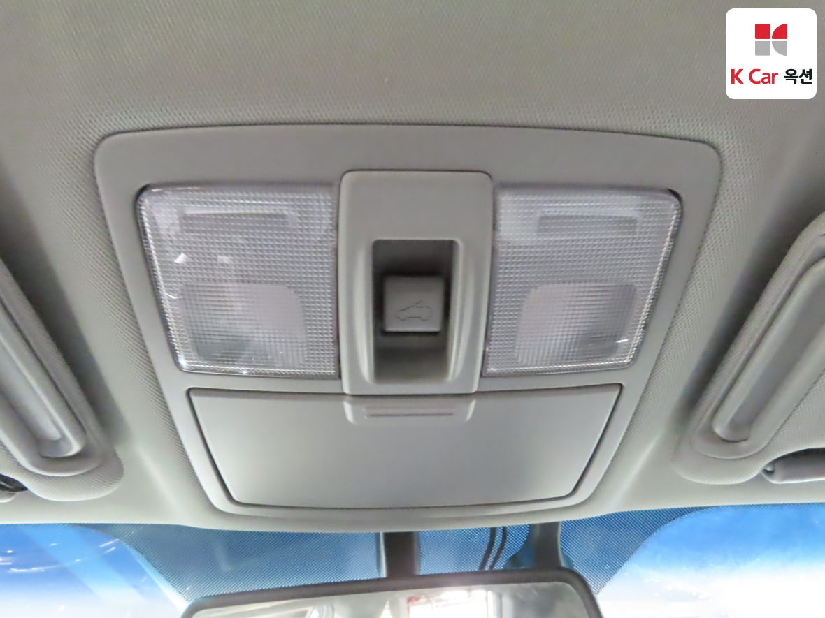 Kia Sorento 2010 - Image 12