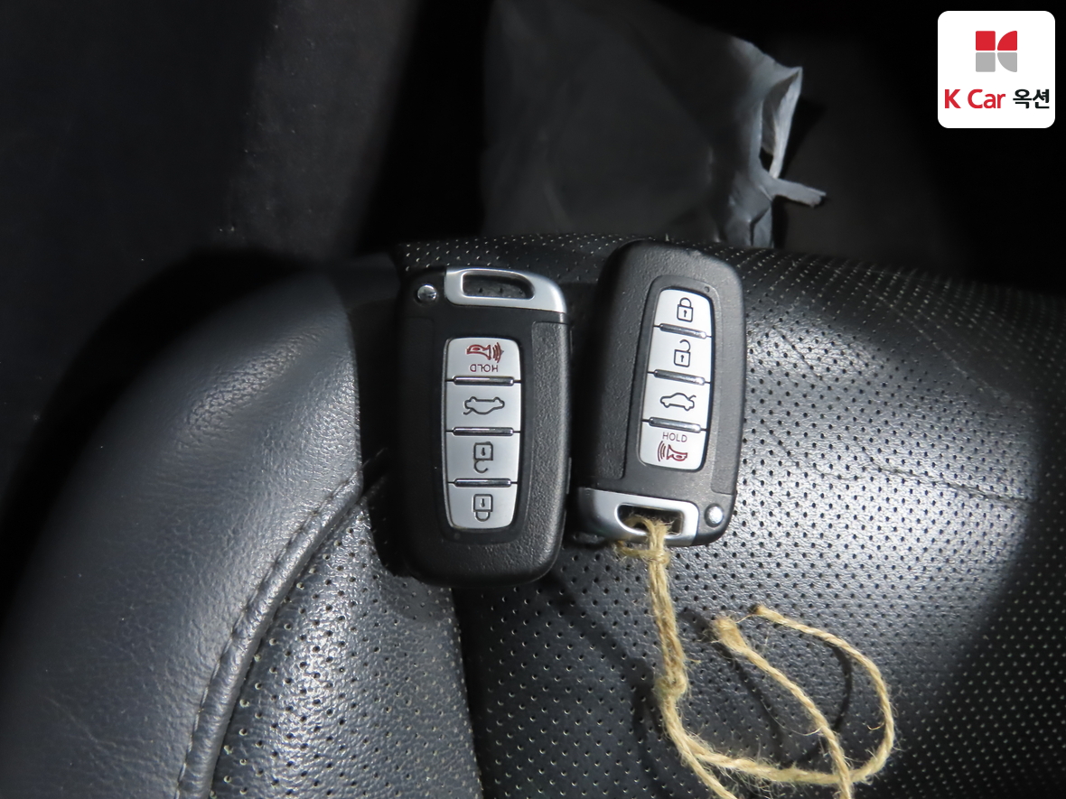 Hyundai Genesis 2008 - Image 16