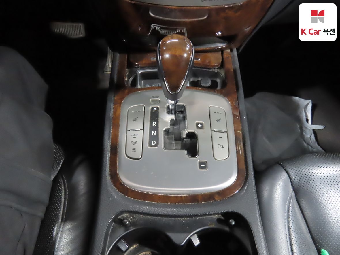 Hyundai Genesis 2008 - Image 15