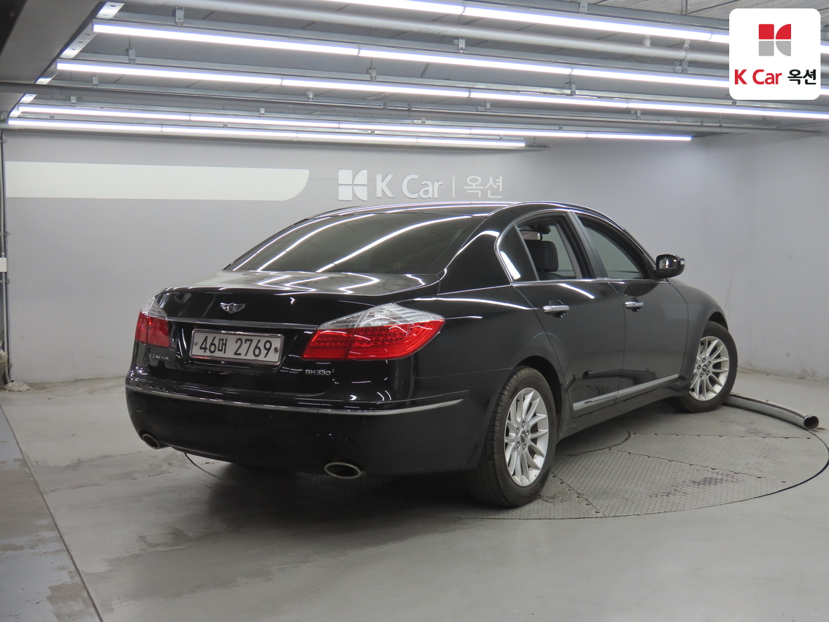 Hyundai Genesis 2008 - Image 2