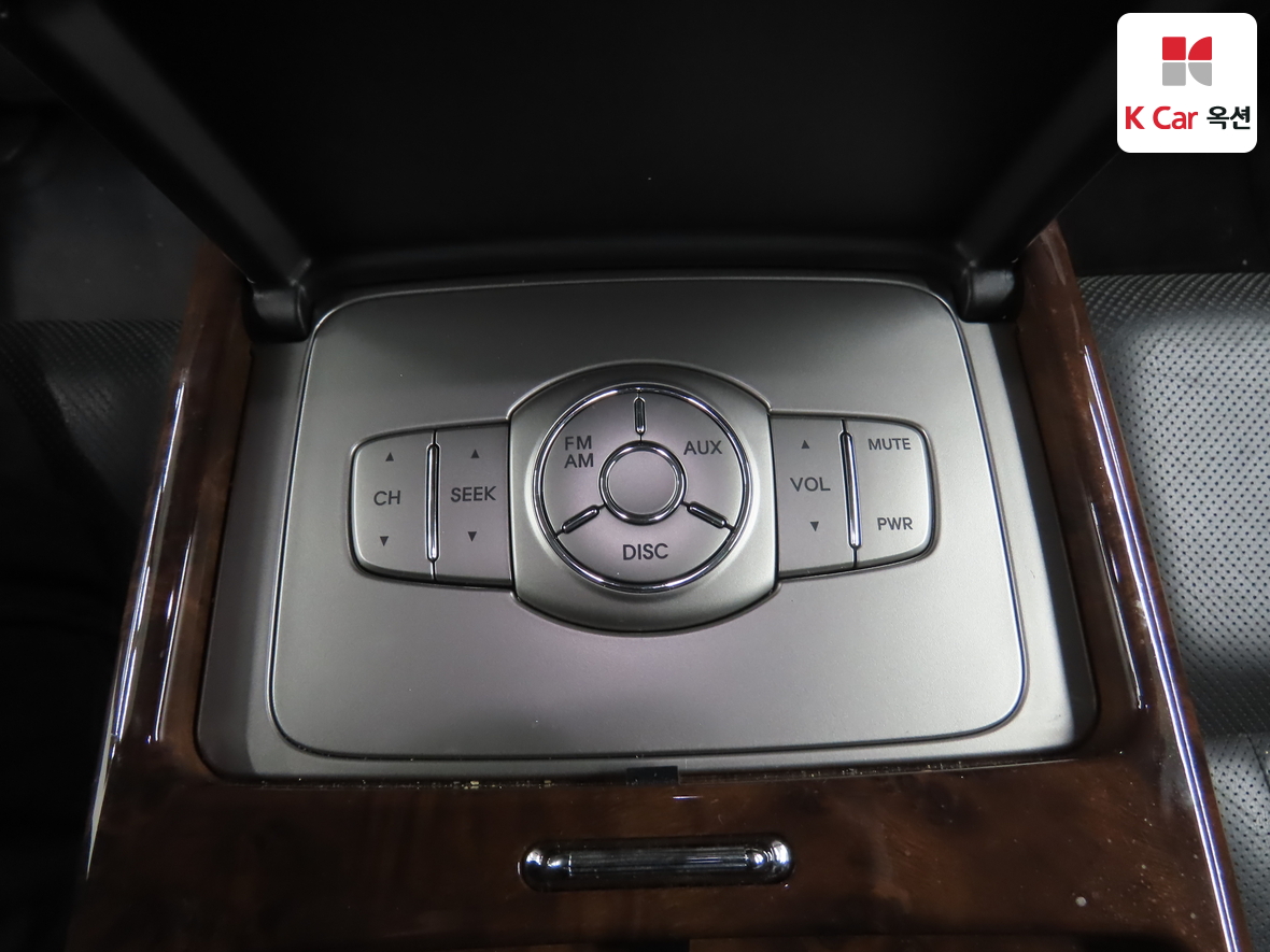 Hyundai Genesis 2008 - Image 23