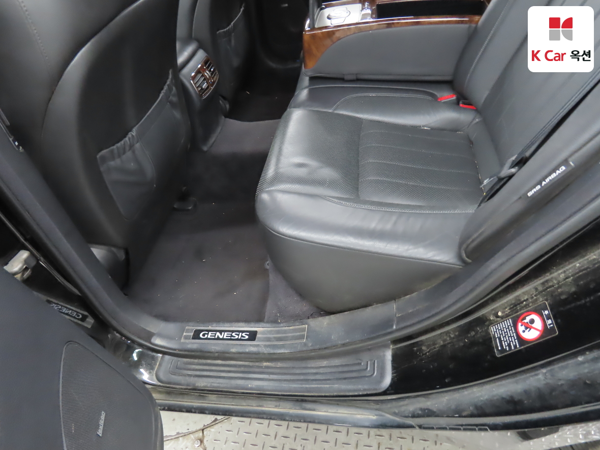 Hyundai Genesis 2008 - Image 22