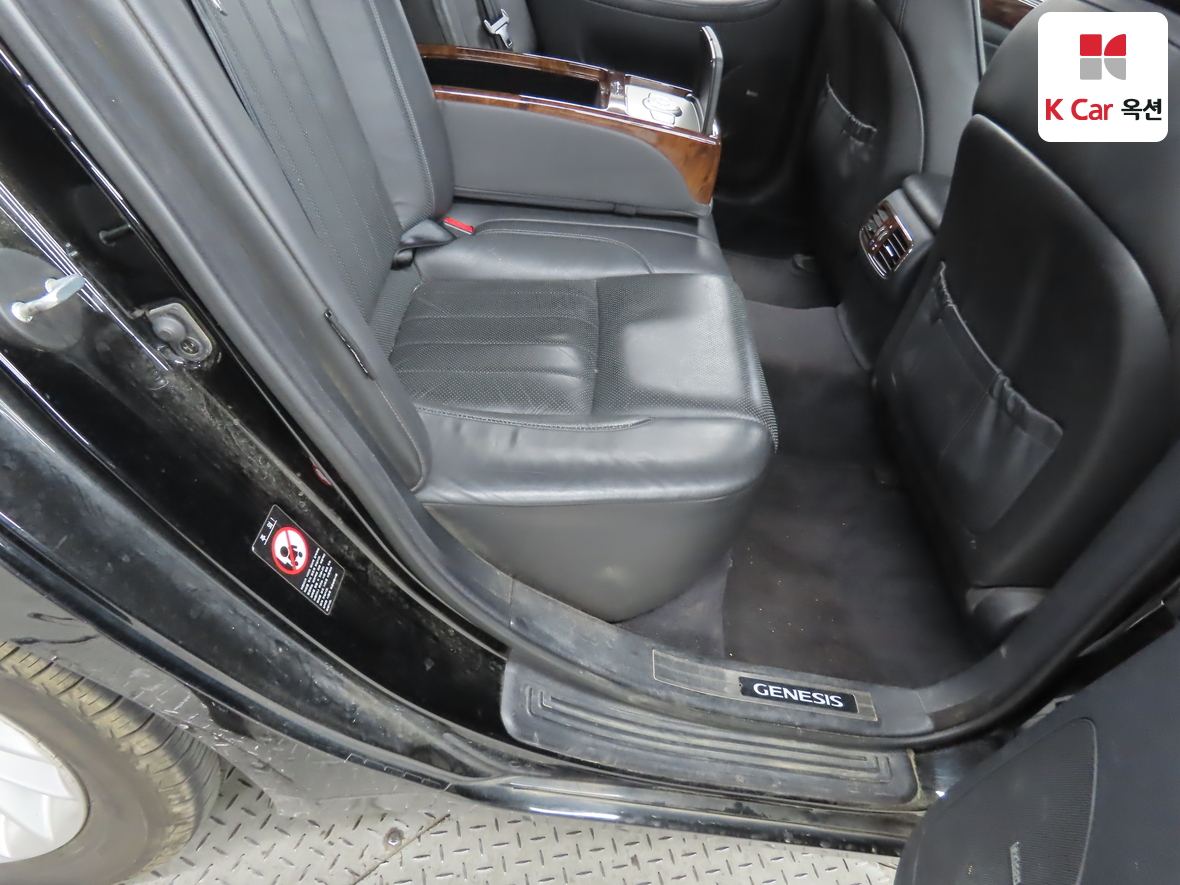Hyundai Genesis 2008 - Image 27