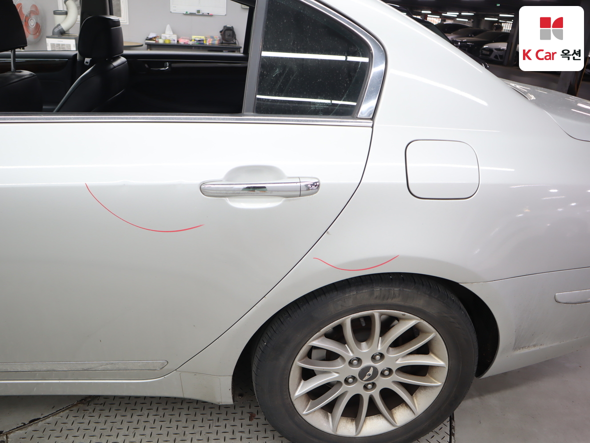 Hyundai Genesis 2008 - Image 37