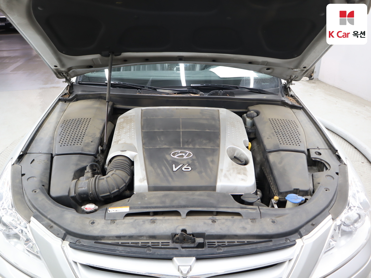 Hyundai Genesis 2008 - Image 32