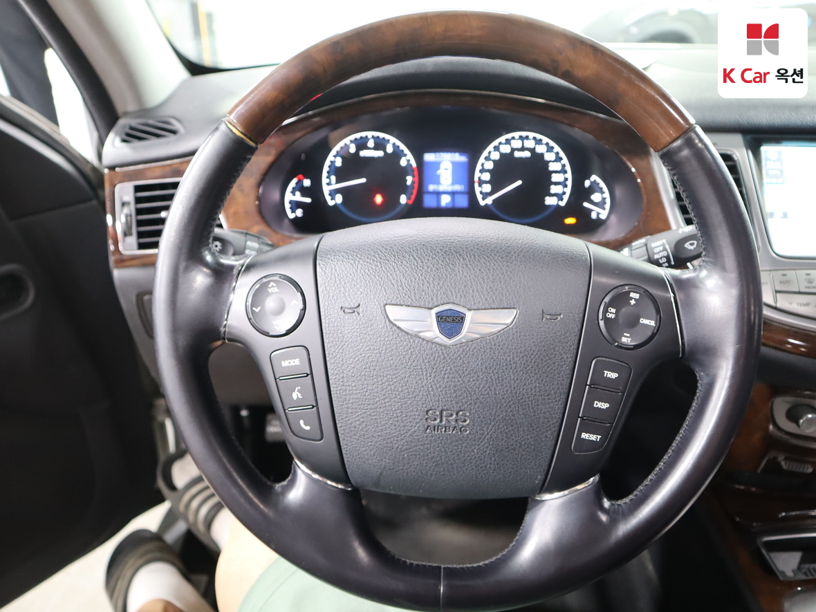 Hyundai Genesis 2008 - Image 10