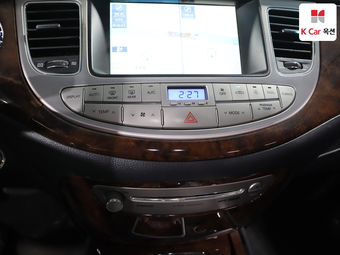 Hyundai Genesis 2008 - Image 15