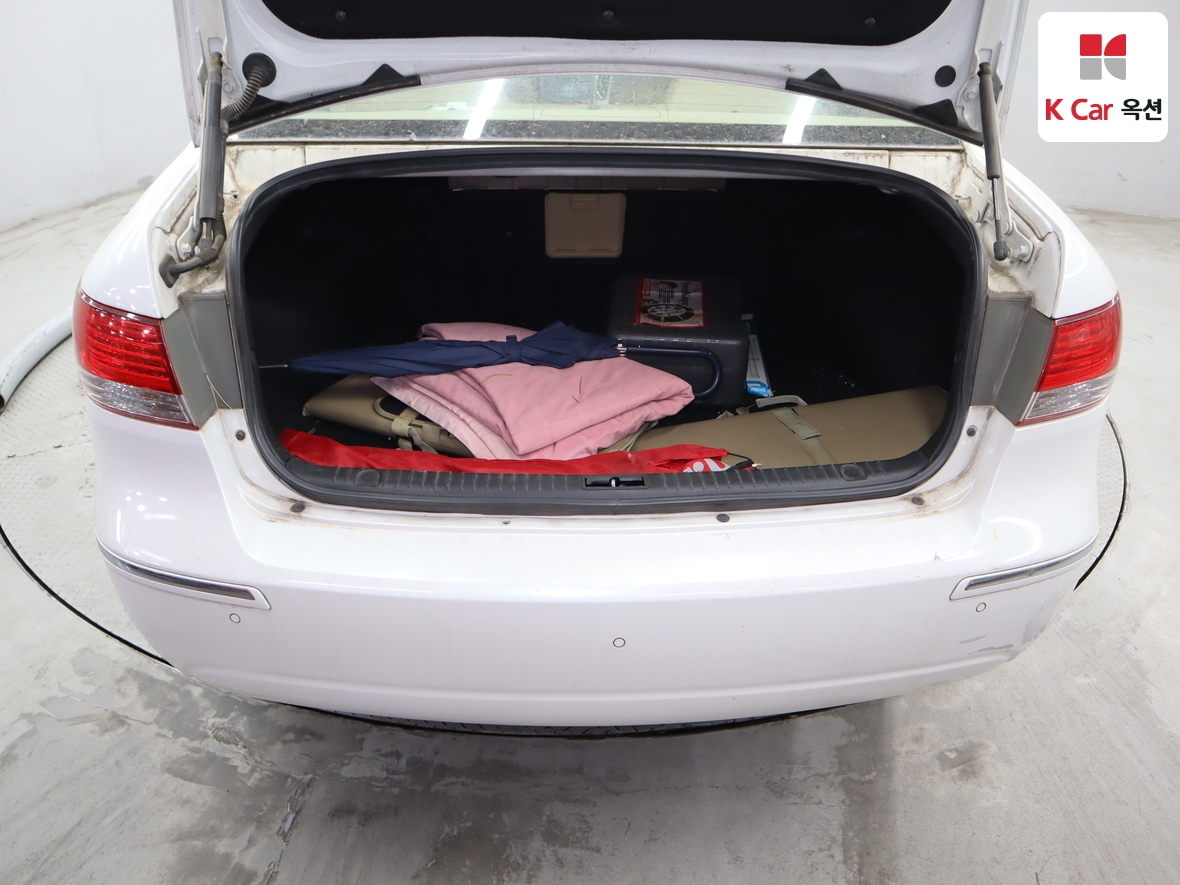Hyundai Sonata 2008 - Image 24