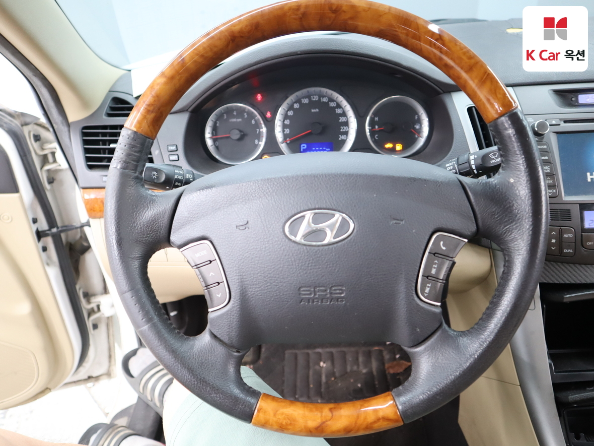 Hyundai Sonata 2008 - Image 10