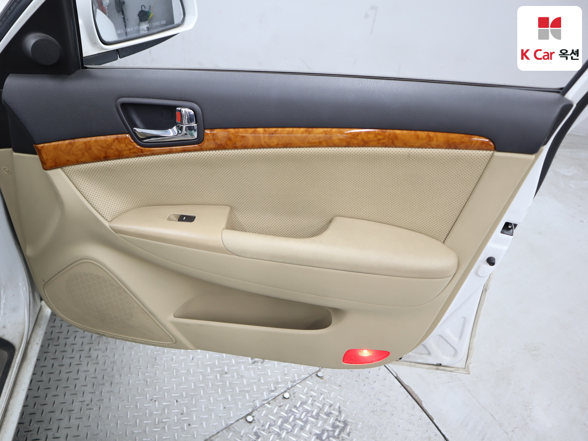 Hyundai Sonata 2008 - Image 27