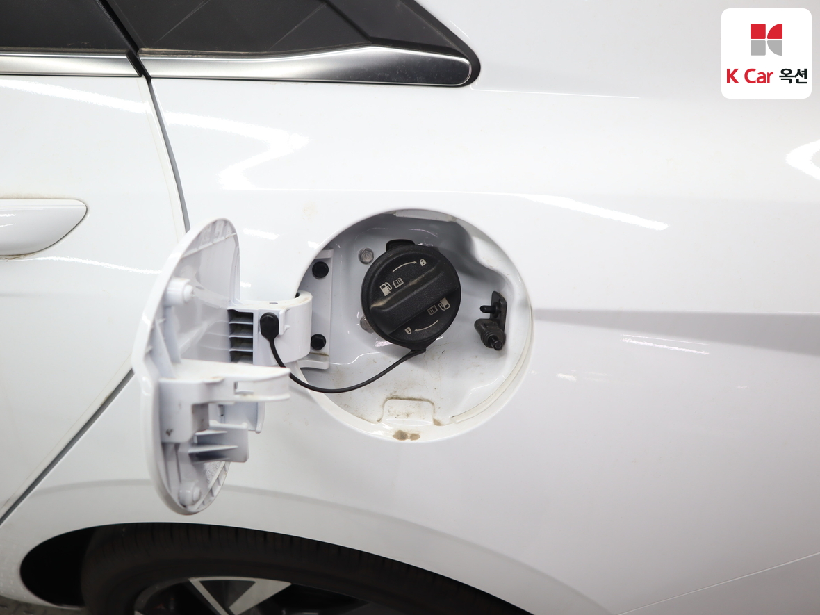 Hyundai Elantra 2025 - Image 25