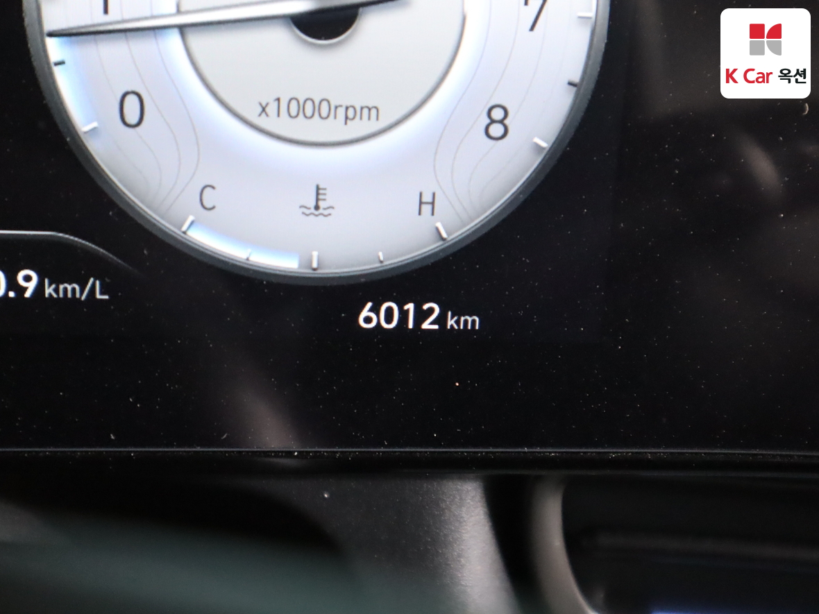 Hyundai Elantra 2025 - Image 4