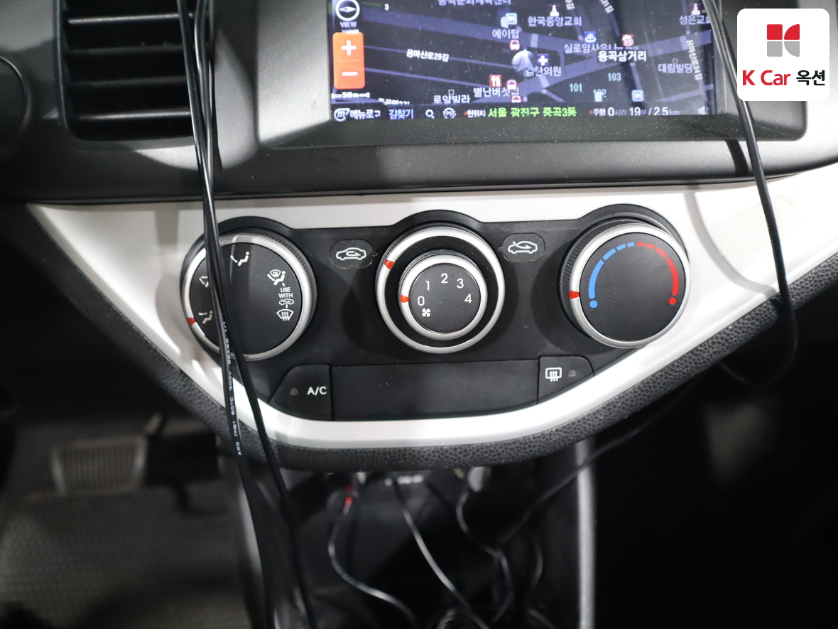 Kia Morning 2012 - Image 15
