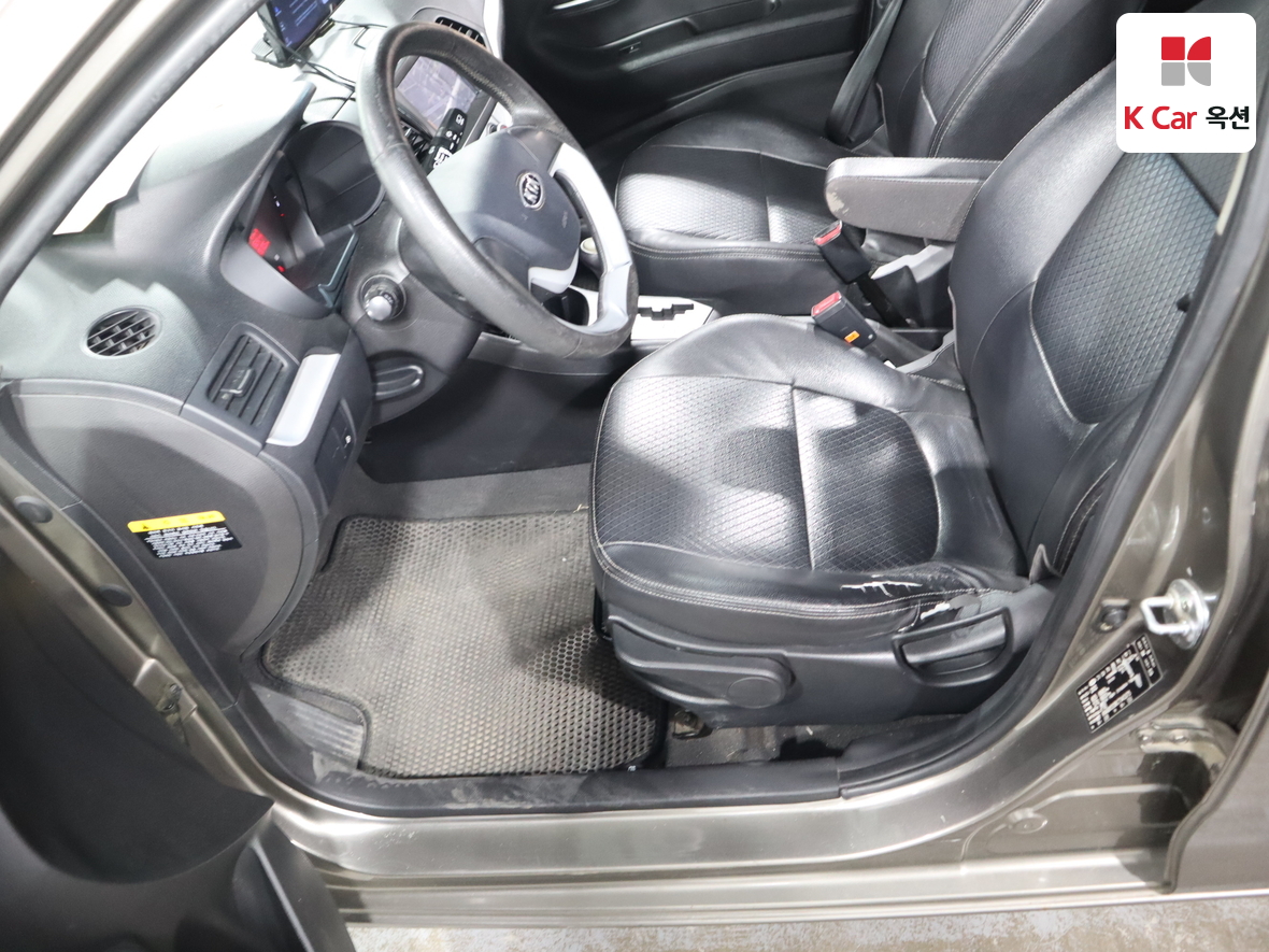 Kia Morning 2012 - Image 17