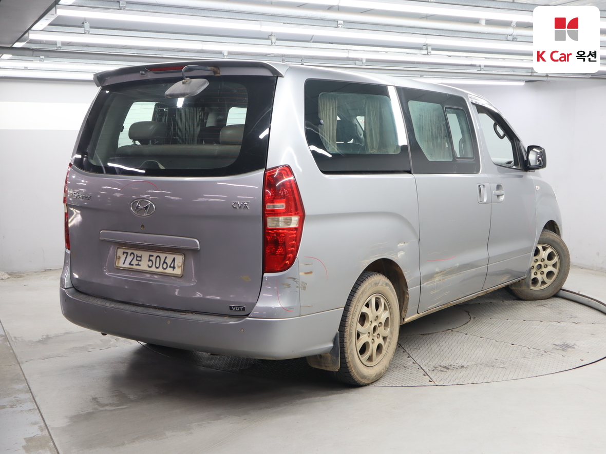 Hyundai Grand Starex - 2