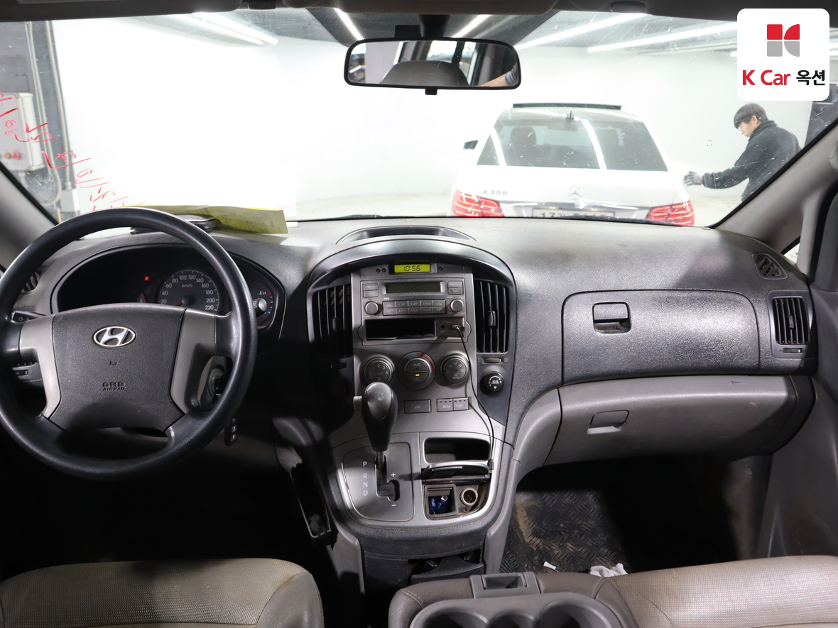 Hyundai Grand Starex - 3