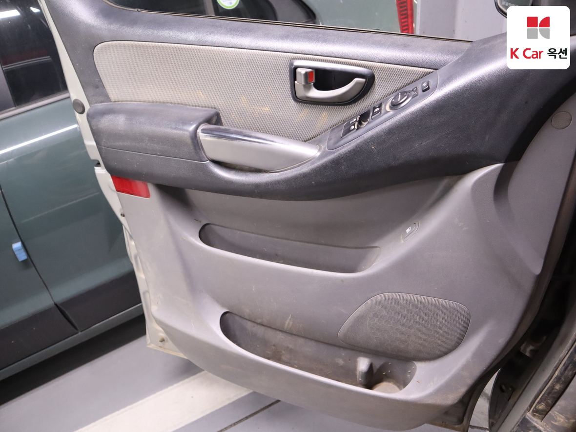 Hyundai Grand Starex - 8