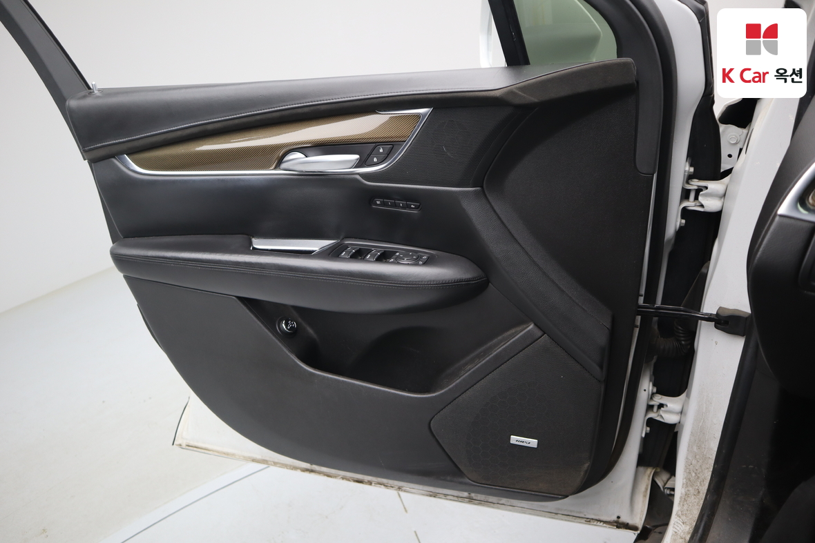 GENERAL MOTORS 캐딜락 - 8