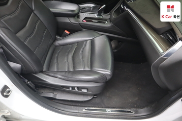 2018 - cadillac xt5