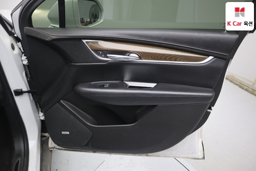 2018 - cadillac xt5