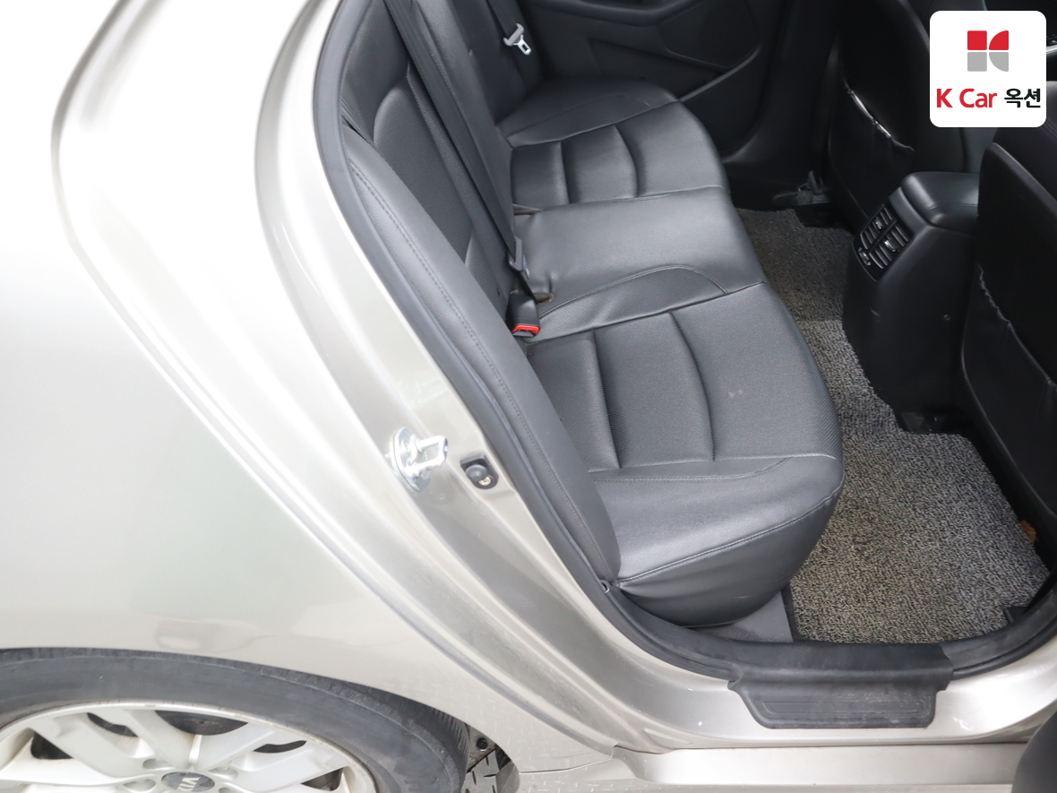 Kia K5 2014 - Image 27