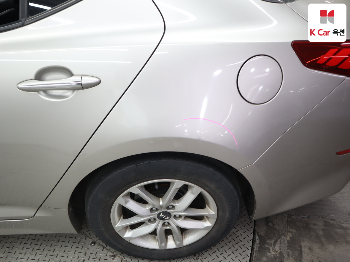 Kia K5 2014 - Image 38