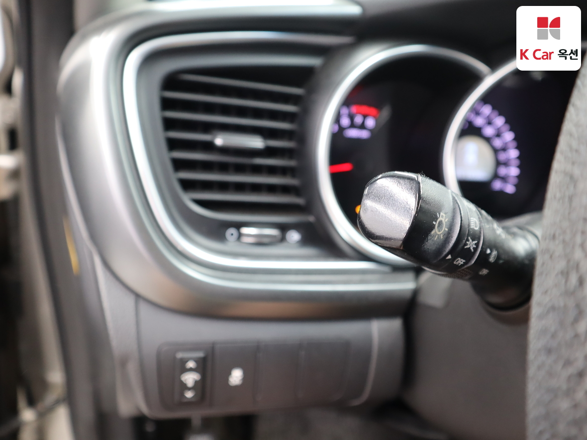 Kia K5 2014 - Image 9