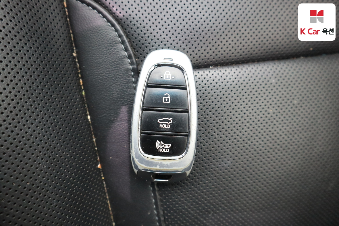 Hyundai Grandeur - 18
