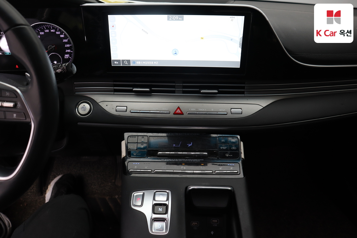 Hyundai Grandeur - 6