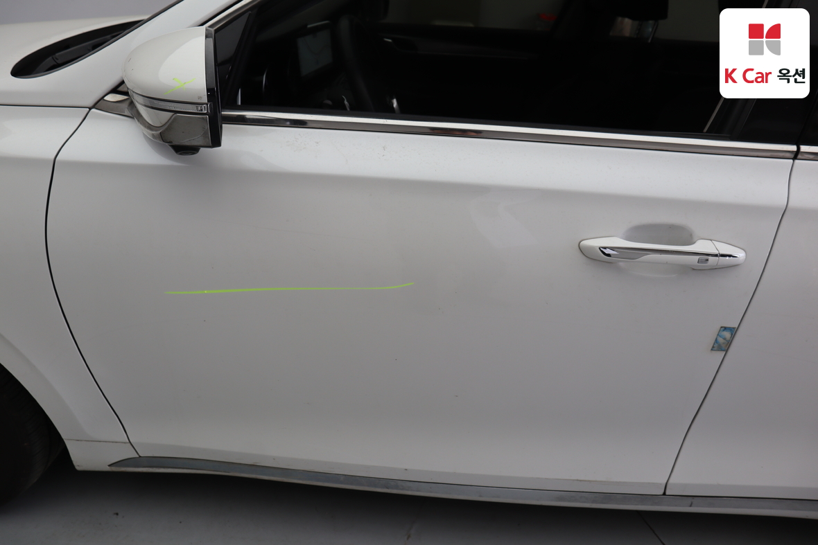 Hyundai Grandeur - 37