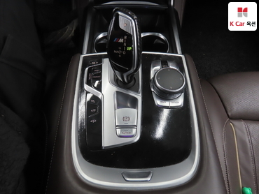 2018 - bmw m7