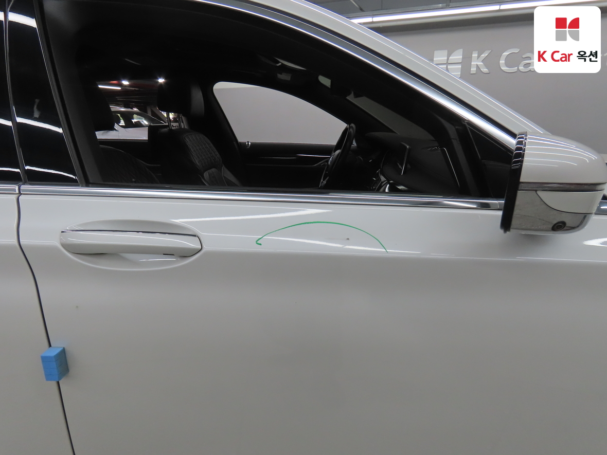 BMW 7 Series - 45