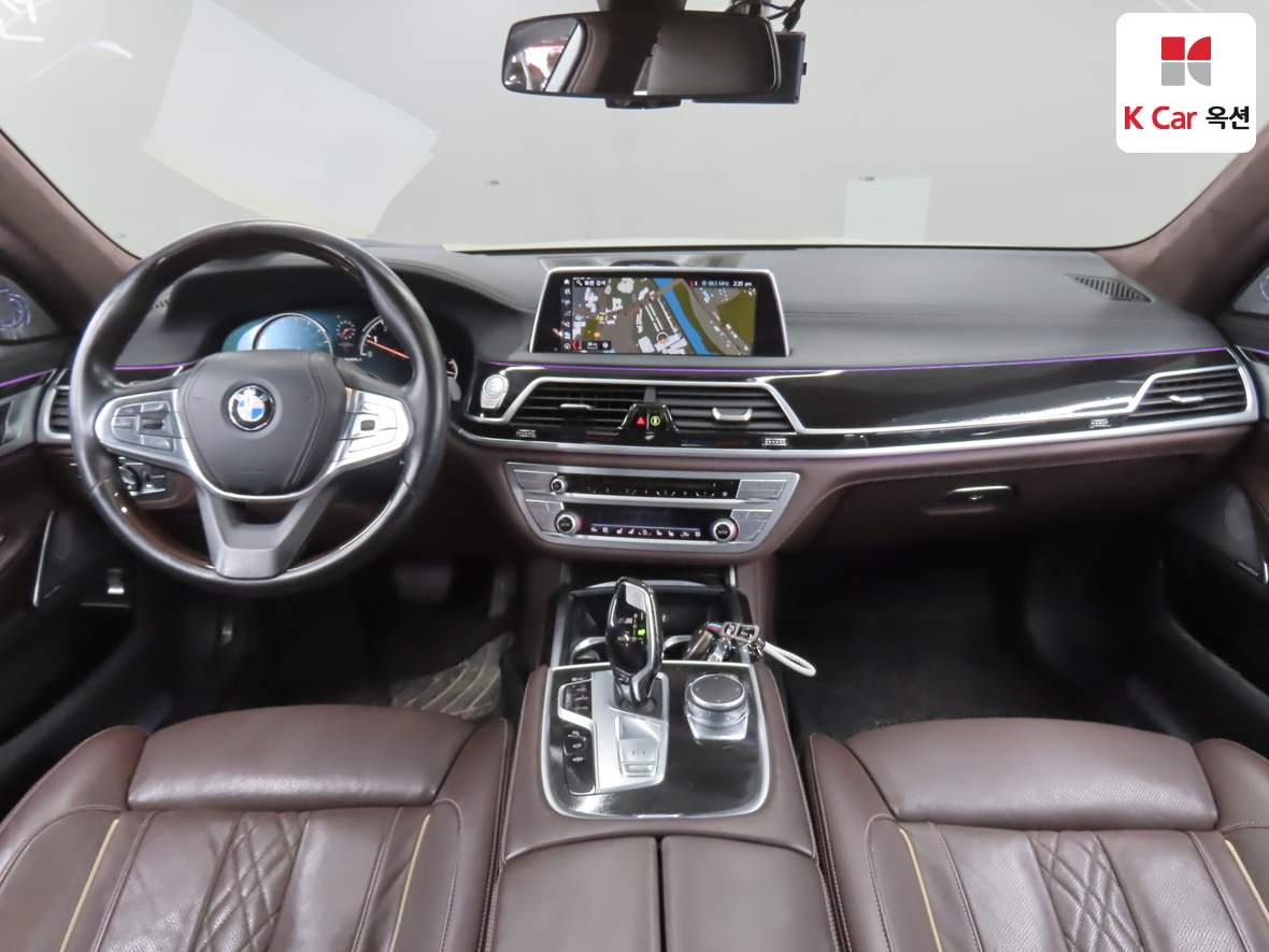 BMW 7 Series - 3