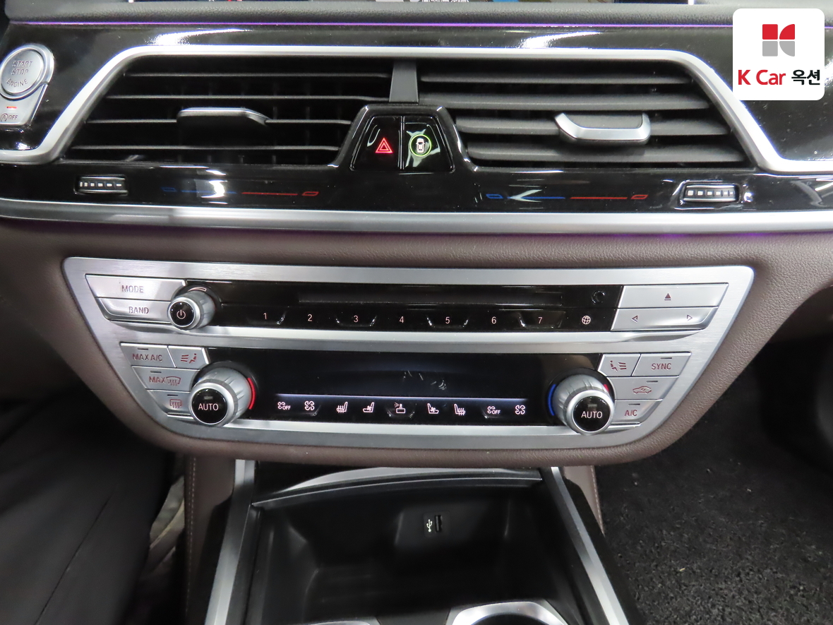 BMW 7 Series - 15
