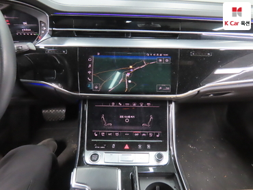 2021 - audi a8