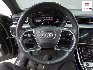 2021 - audi a8