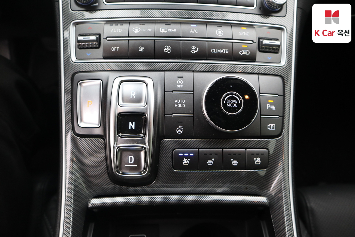 Hyundai SANTAFE - 16